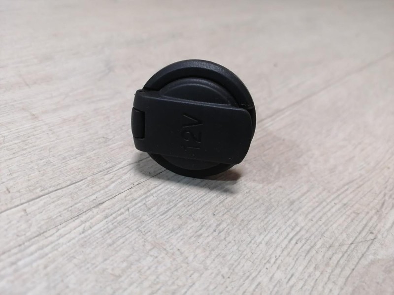 Rio 3 №10 розетка 12В