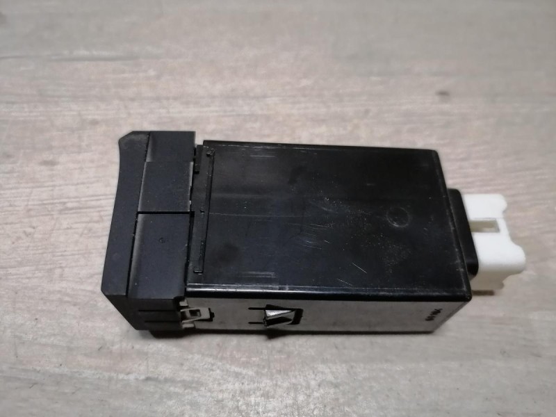 Rio 3 №10 кнопка регулировка яркости панели приборов деф