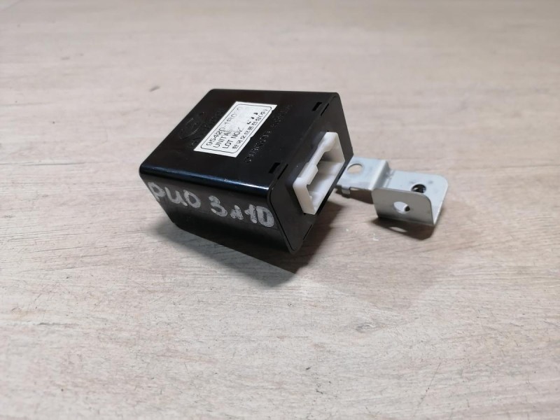 Rio 3 №10 реле стеклоочистителей