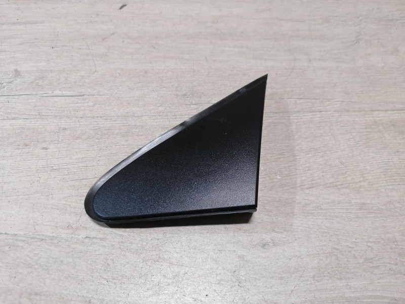 Rio 3 №10 накладка крыла передняя левая уголок