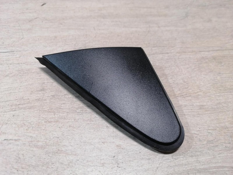 Rio 3 №10 накладка крыла передняя левая уголок