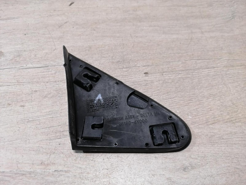 Rio 3 №10 накладка крыла передняя левая уголок