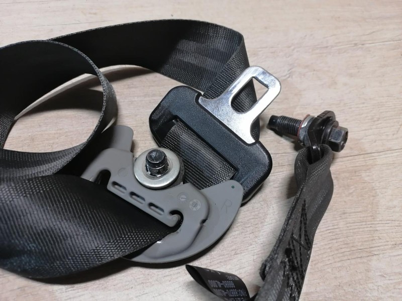 Rio 3 №10 ремень безопасности передний правый стрел