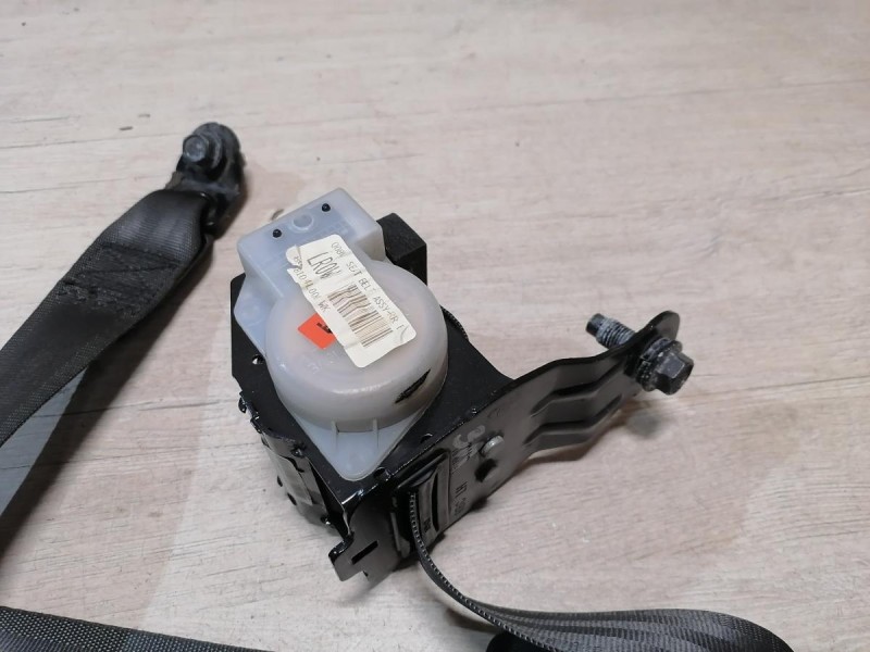 Rio 3 №10 ремень безопасности задний