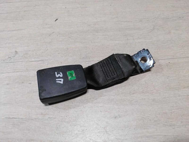 Rio 3 №10 замок ремня безопасности задний