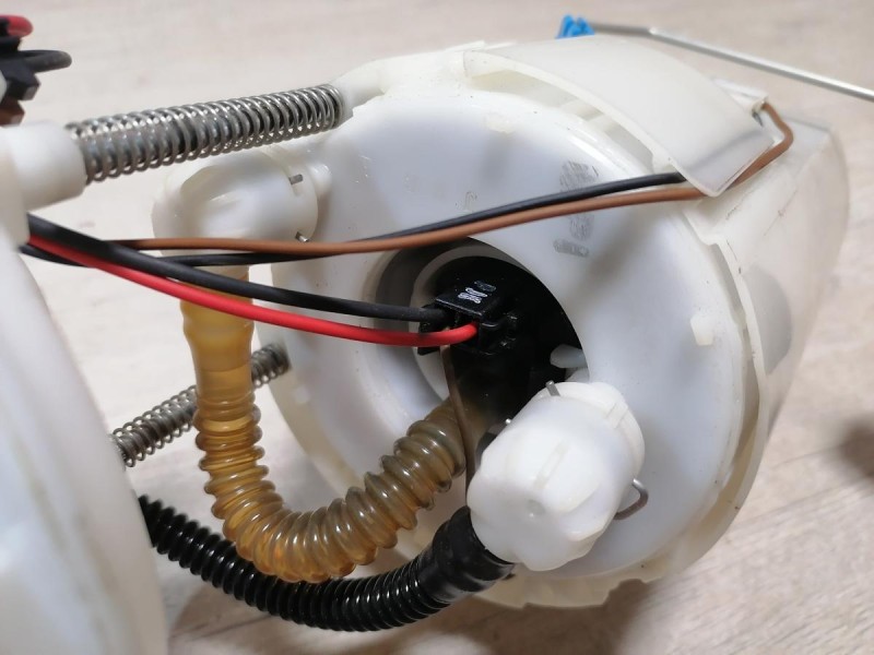 Rio 3 №10 бензонасос