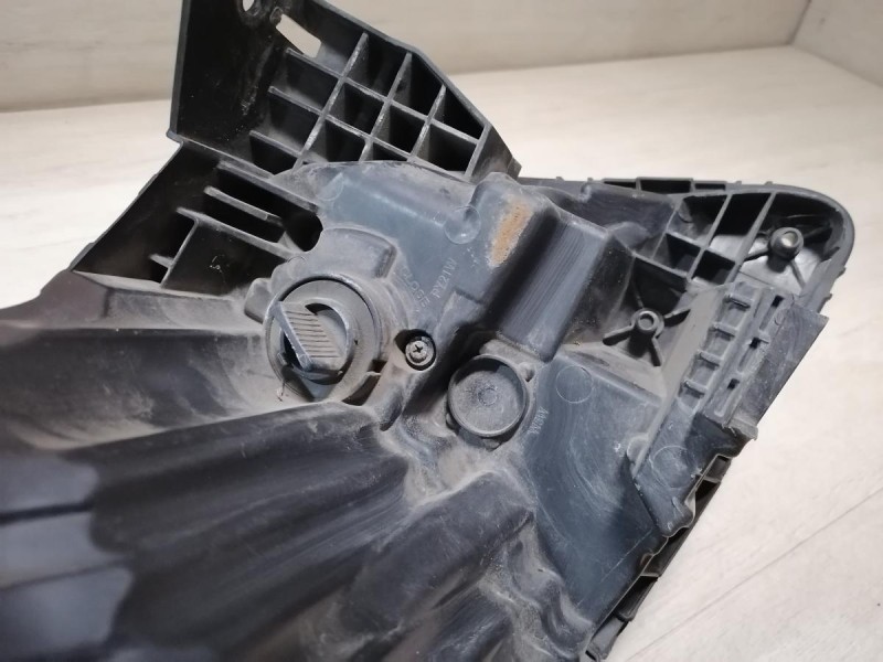 Rio 3 №10 фара левая линза деф