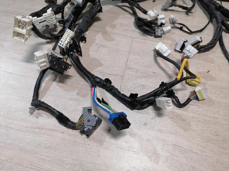 Rio 3 №10 проводка торпедо 1,6 мкпп климат