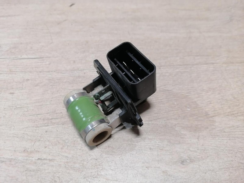 Rio 3 №10 резистор вентилятора охлаждения двигателя