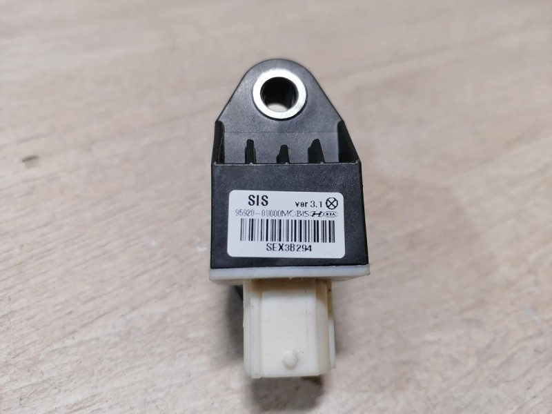 Rio 3 №10 датчик удара