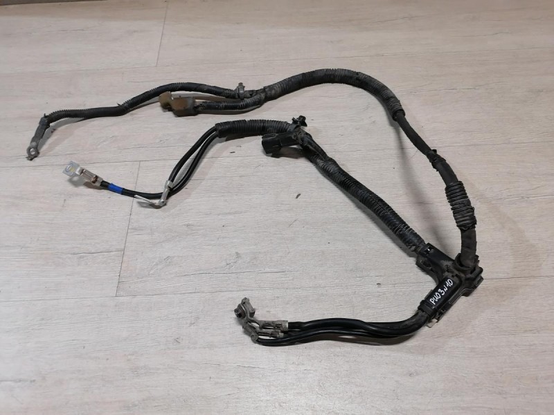 Rio 3 №10 клемма плюсовая