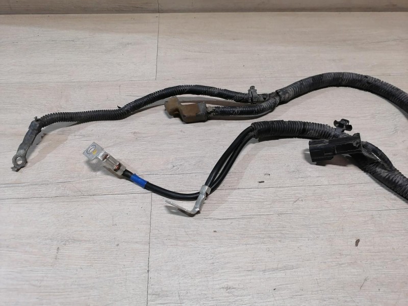 Rio 3 №10 клемма плюсовая