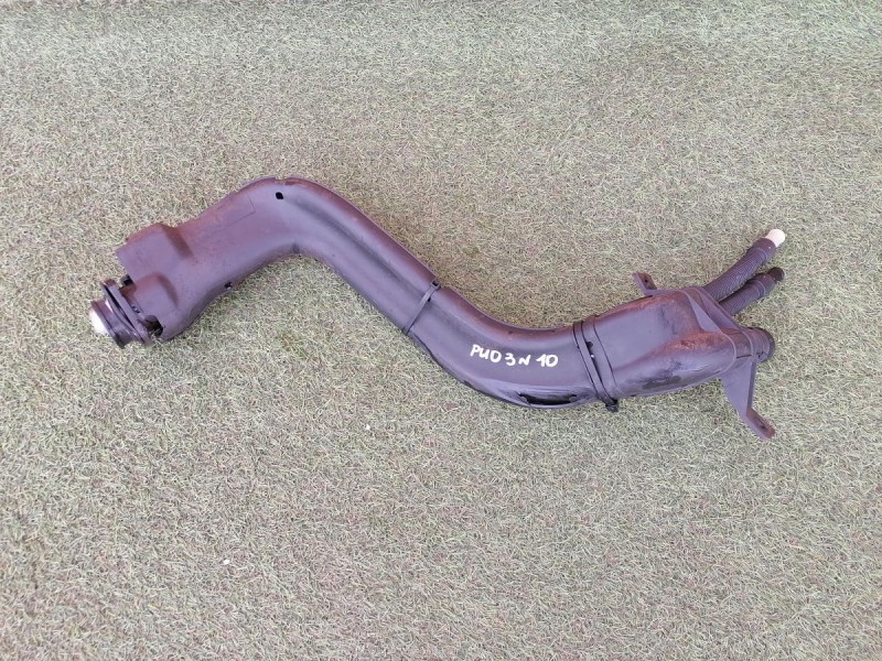 Rio 3 №10 горловина бензобака