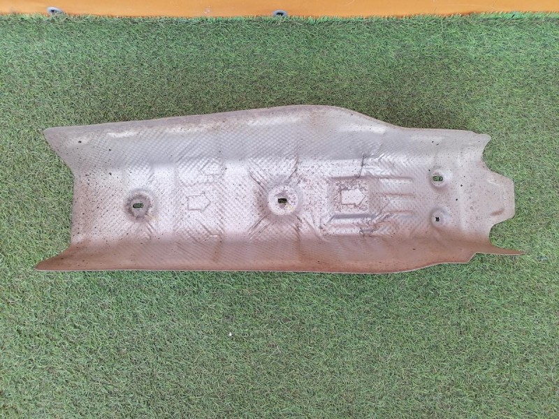 Rio 3 №10 тепловой экран глушителя передний