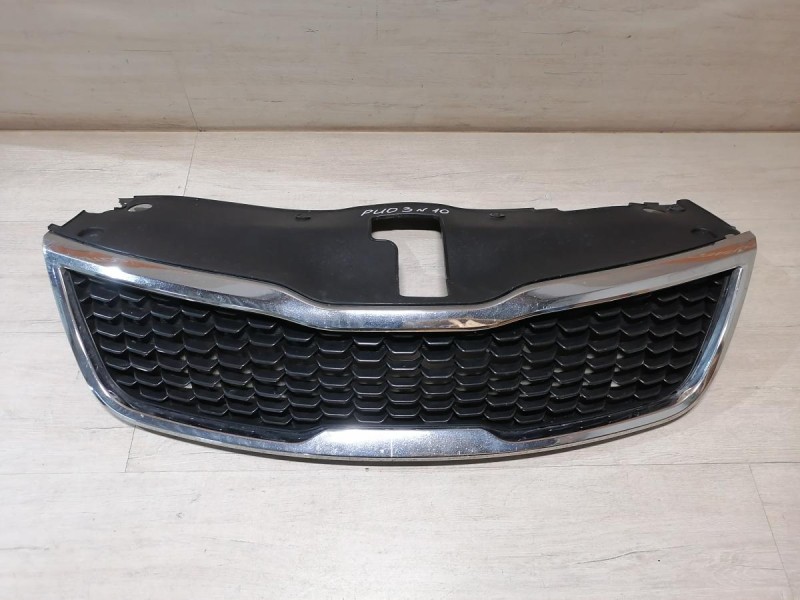 Rio 3 №10 решетка радиатора рест деф