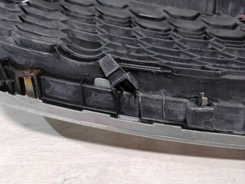 Rio 3 №10 решетка радиатора рест деф