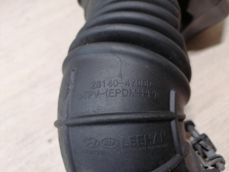 Rio 3 №10 патрубок корпуса воздушного фильтра