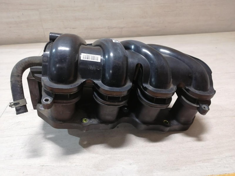 Rio 3 №10 коллектор впускной 1,6