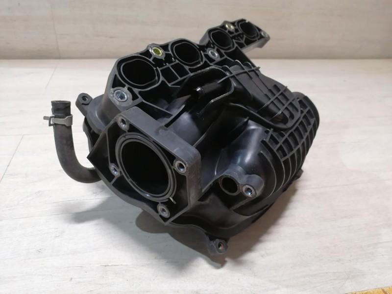 Rio 3 №10 коллектор впускной 1,6