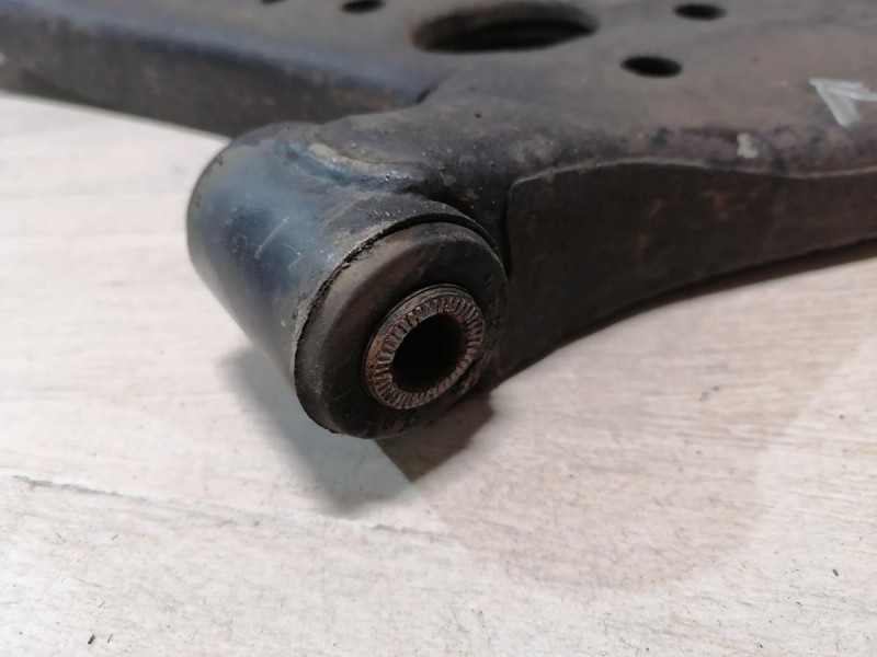 Rio 3 №10 рычаг левый