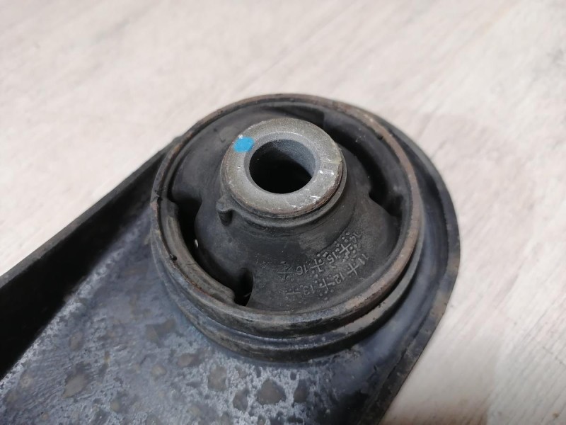 Rio 3 №10 рычаг левый