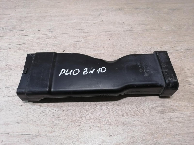 Rio 3 №10 воздухозаборник 282101w100