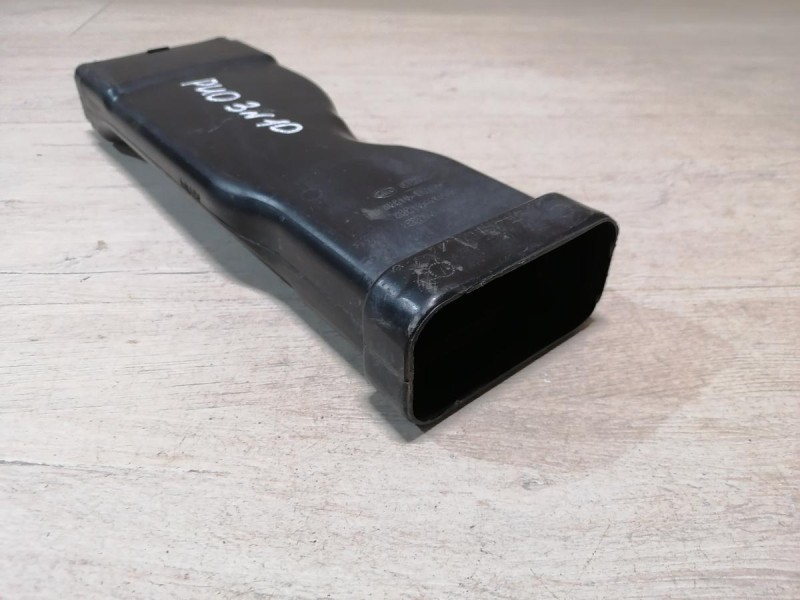 Rio 3 №10 воздухозаборник 282101w100