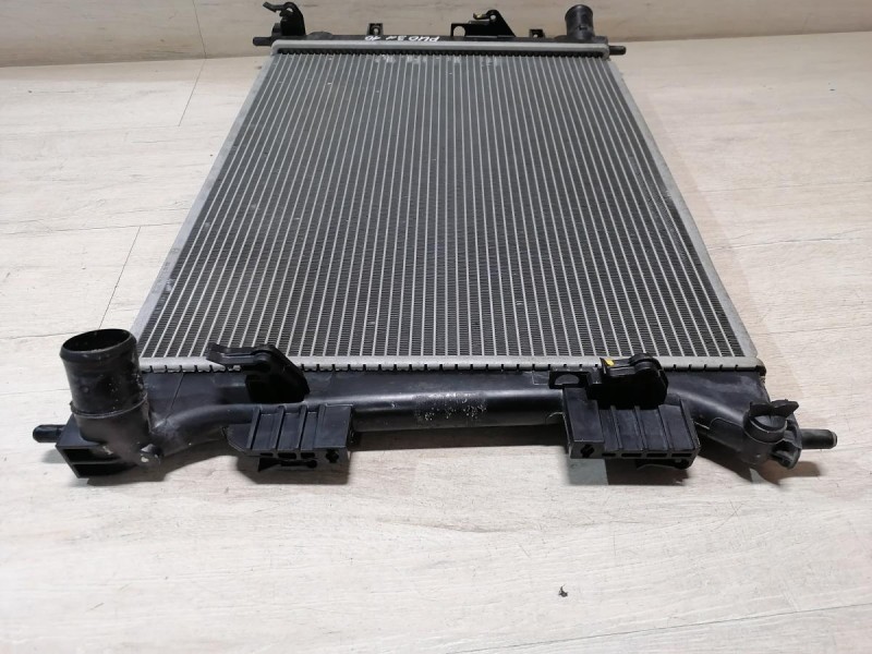 Rio 3 №10 радиатор охлаждения двигателя деф