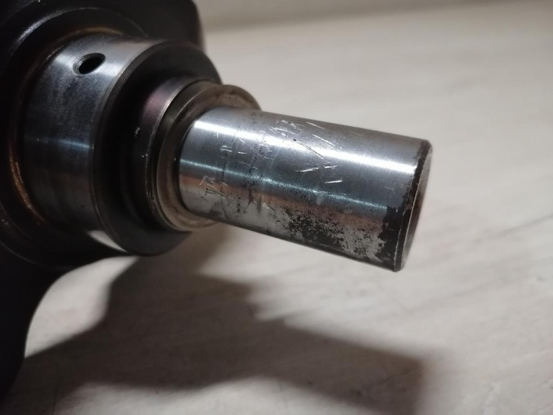 Mazda CX7 коленвал