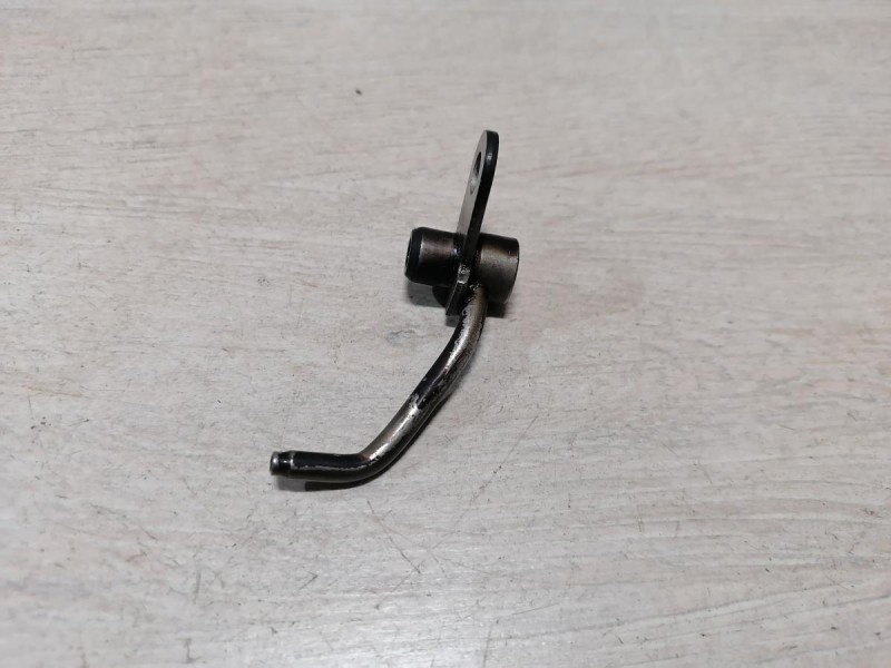 Mazda CX7 форсунка масляная