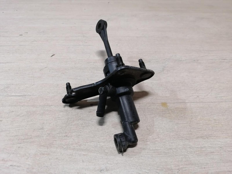 Rio 3 №10 цилиндр сцепления главный