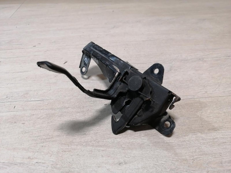 Rio 3 №10 замок капота