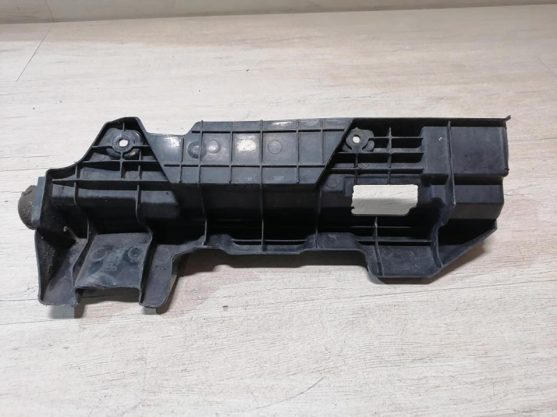 Rio 3 №10 дефлектор радиатора правый