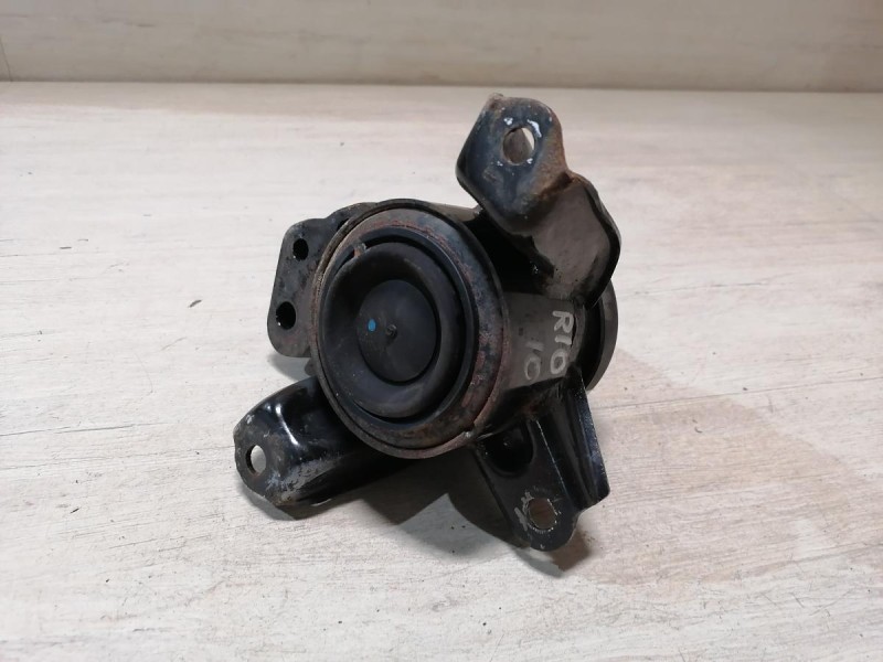 Rio 3 №10 подушка двигателя правая