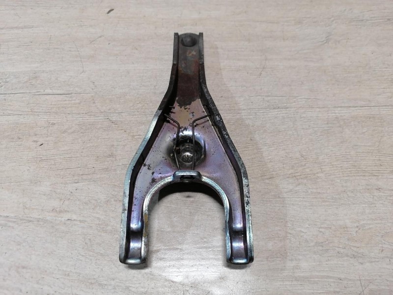 Rio 3 №10 вилка сцепления