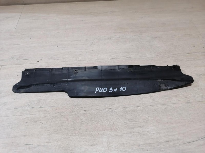 Rio 3 №10 дефлектор радиатора верхний