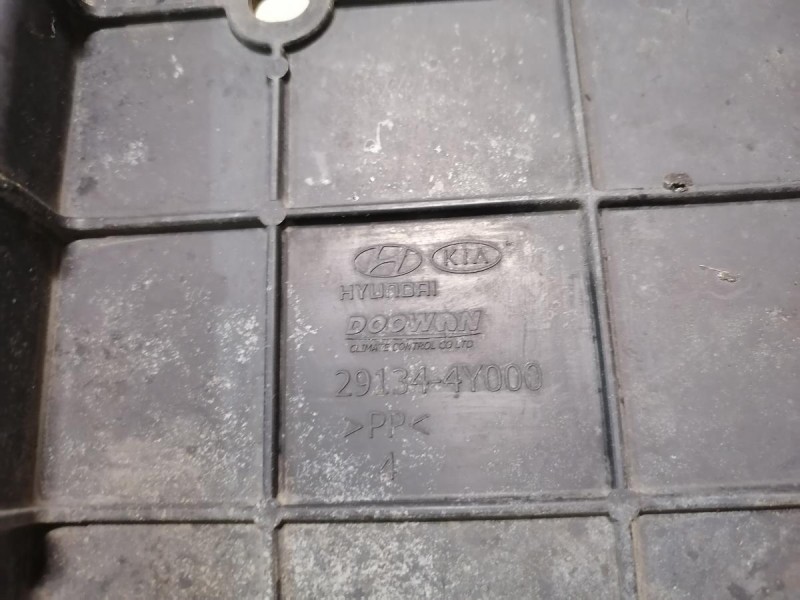 Rio 3 №10 пыльник радиатора правый