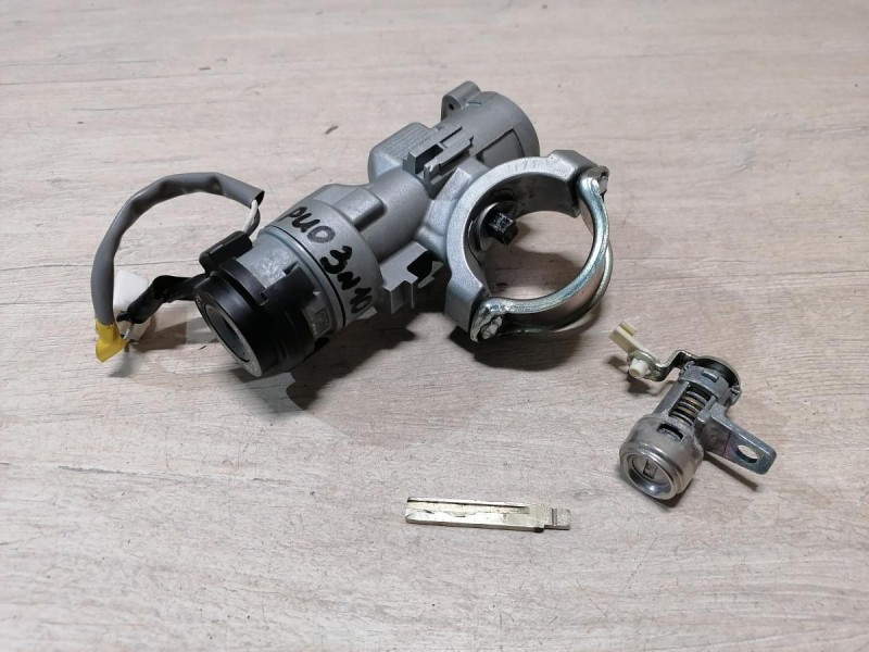 Rio 3 №10 замок зажигания к-кт