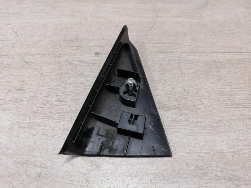 Rio 3 №10 накладка двери внутренняя задняя левая уголок