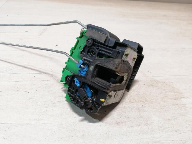 Rio 3 №10 замок двери задний правый 5к