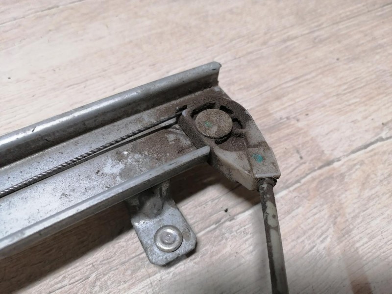 Rio 3 №10 стеклоподъемник задний левый эл