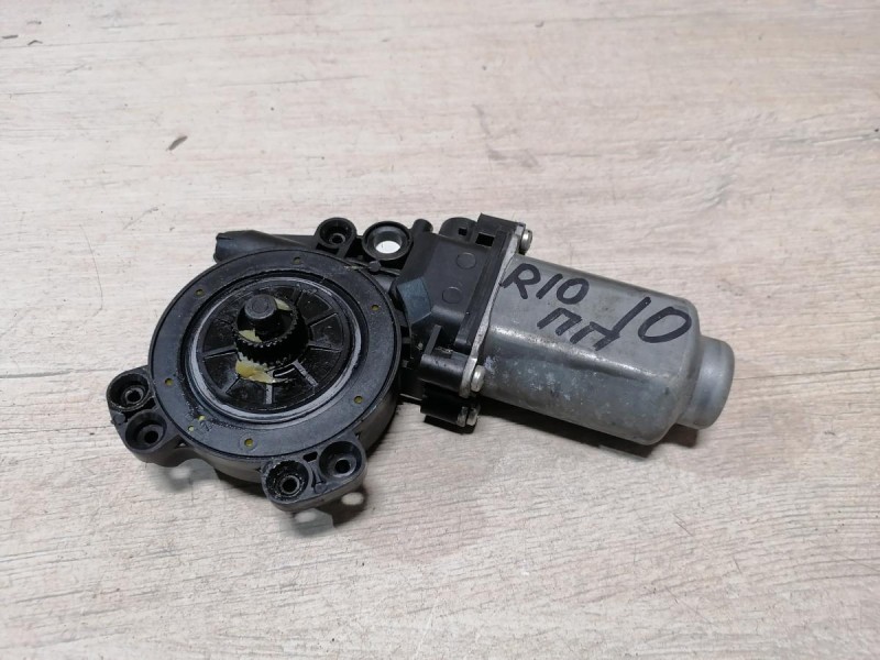 Rio 3 №10 моторчик стеклоподъемника правый