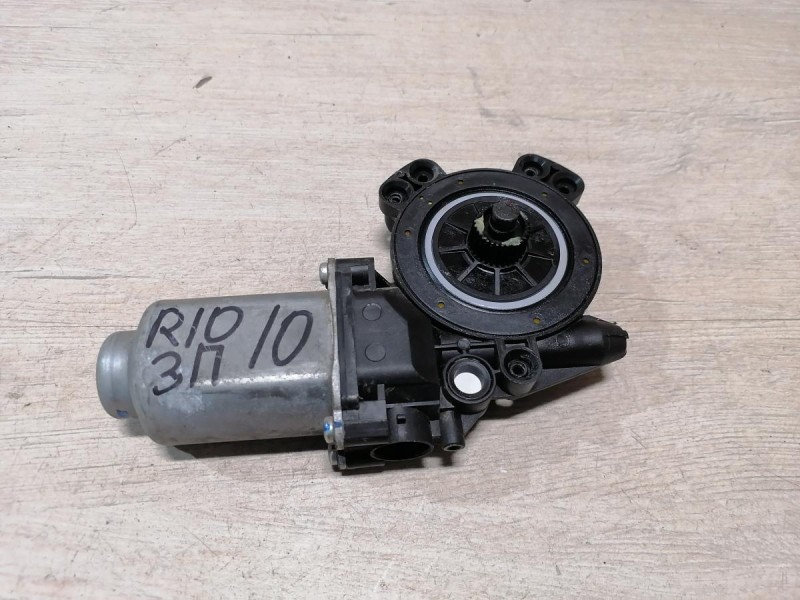 Rio 3 №10 моторчик стеклоподъемника правый