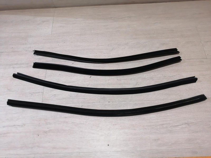 Rio 3 №10 бархотка внутренняя передняя левая