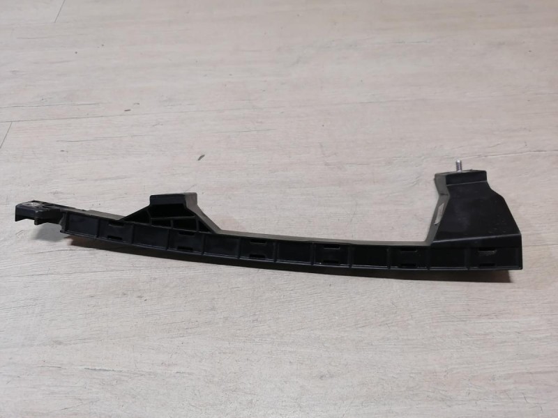 Rio 3 №10 направляющая стекла двери задняя левая