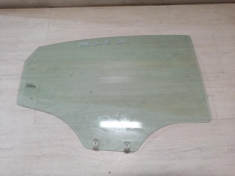 Rio 3 №10 стекло заднее правое