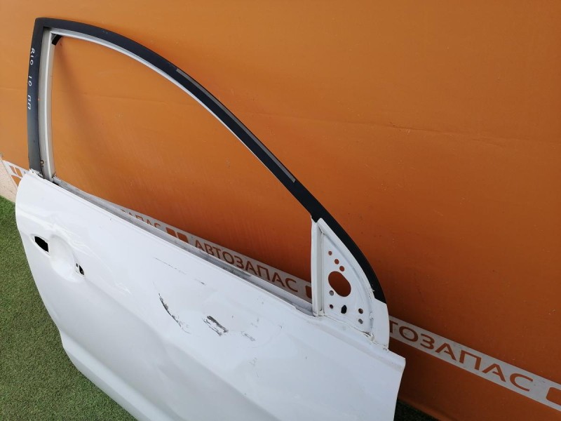 Rio 3 №10 дверь передняя правая деф