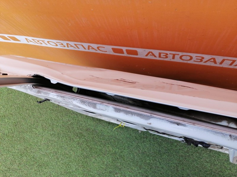 Rio 3 №10 дверь передняя правая деф