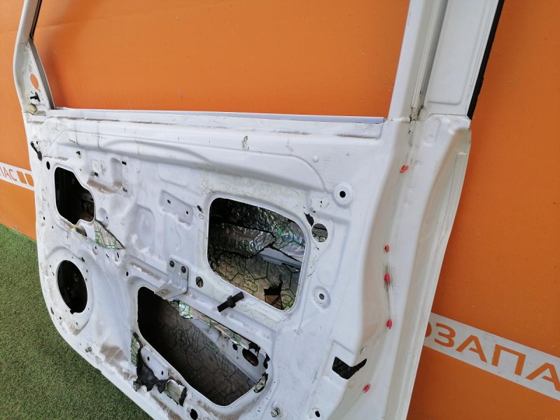 Rio 3 №10 дверь передняя правая деф