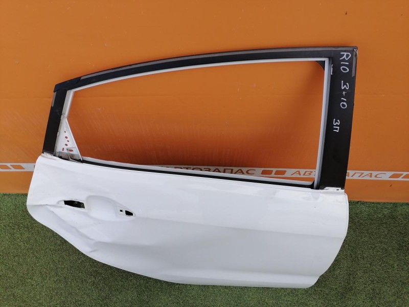 Rio 3 №10 дверь задняя правая деф